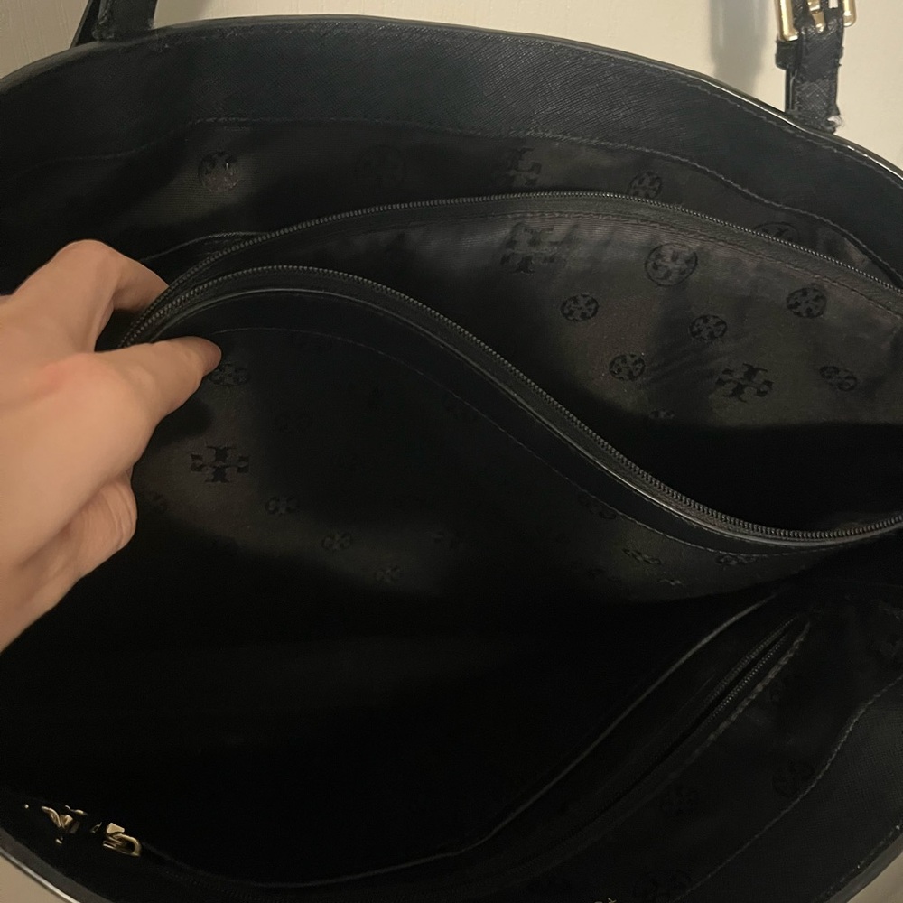 Tory Burch Saffiano Leather large tote ✨ - Picture 8 of 8